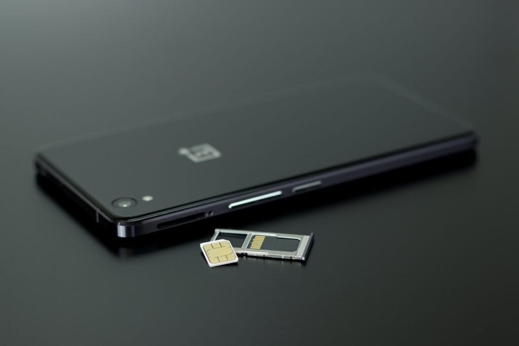 Micro SD card (Manage Mobile's storage space Twz)