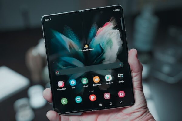 Reasons Why You Should Switch to a Foldable Phone.