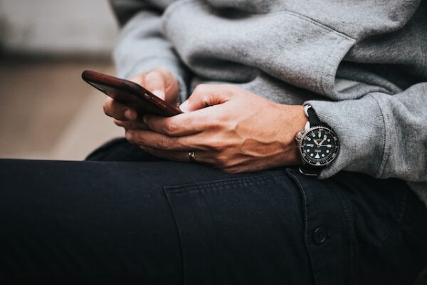 Supercharge Your Productivity with These Must-Have Mobile Apps: Shareit, Rar, Quora, and Alarmy